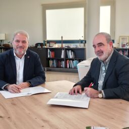 INECA y la UMH acuerdan intensificar la colaboración para impulsar estudios y ampliar colaboraciones