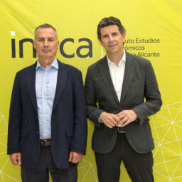 Estrategia en la política y en la guerra actual