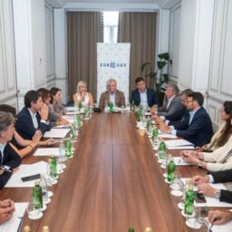 La provincia de Alicante se organiza para competir en Europa: Conexus constituye la Comisión Provincia de Alicante con CEV Alicante, AEFA e INECA